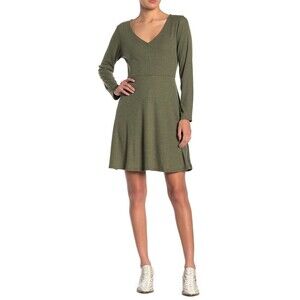 Angie Ribbed Knit V-Neck Long Sleeve fit & Flare Dress Green Size S